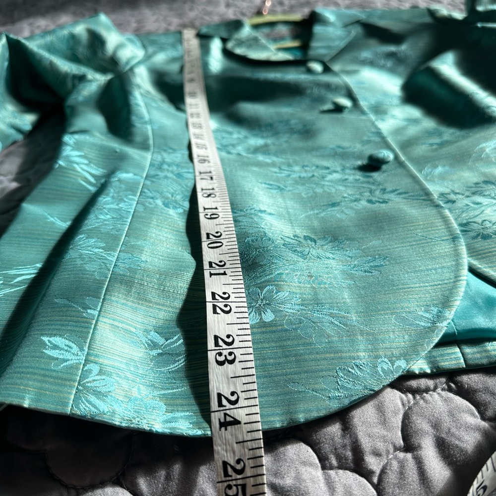 TA Travis Eyers 100% silk Floral Blazer and Skirt Set - Picture 3 of 13